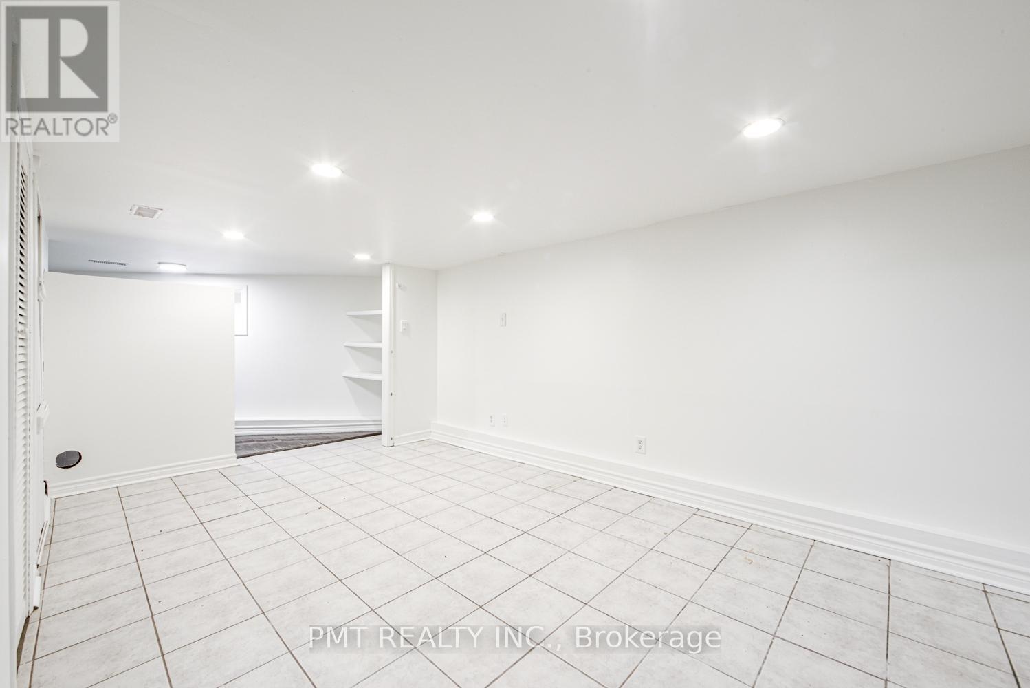 Main - 2045 Davenport Road, Toronto, Ontario  M6N 1C5 - Photo 28 - W13481366