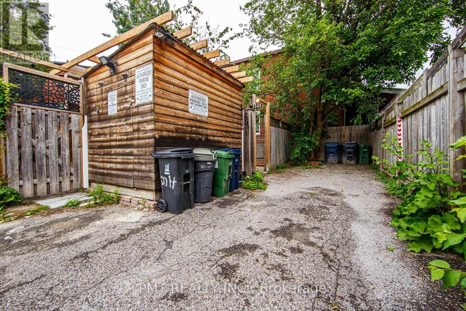 Main - 2045 Davenport Road, Toronto, Ontario  M6N 1C5 - Photo 41 - W13481366