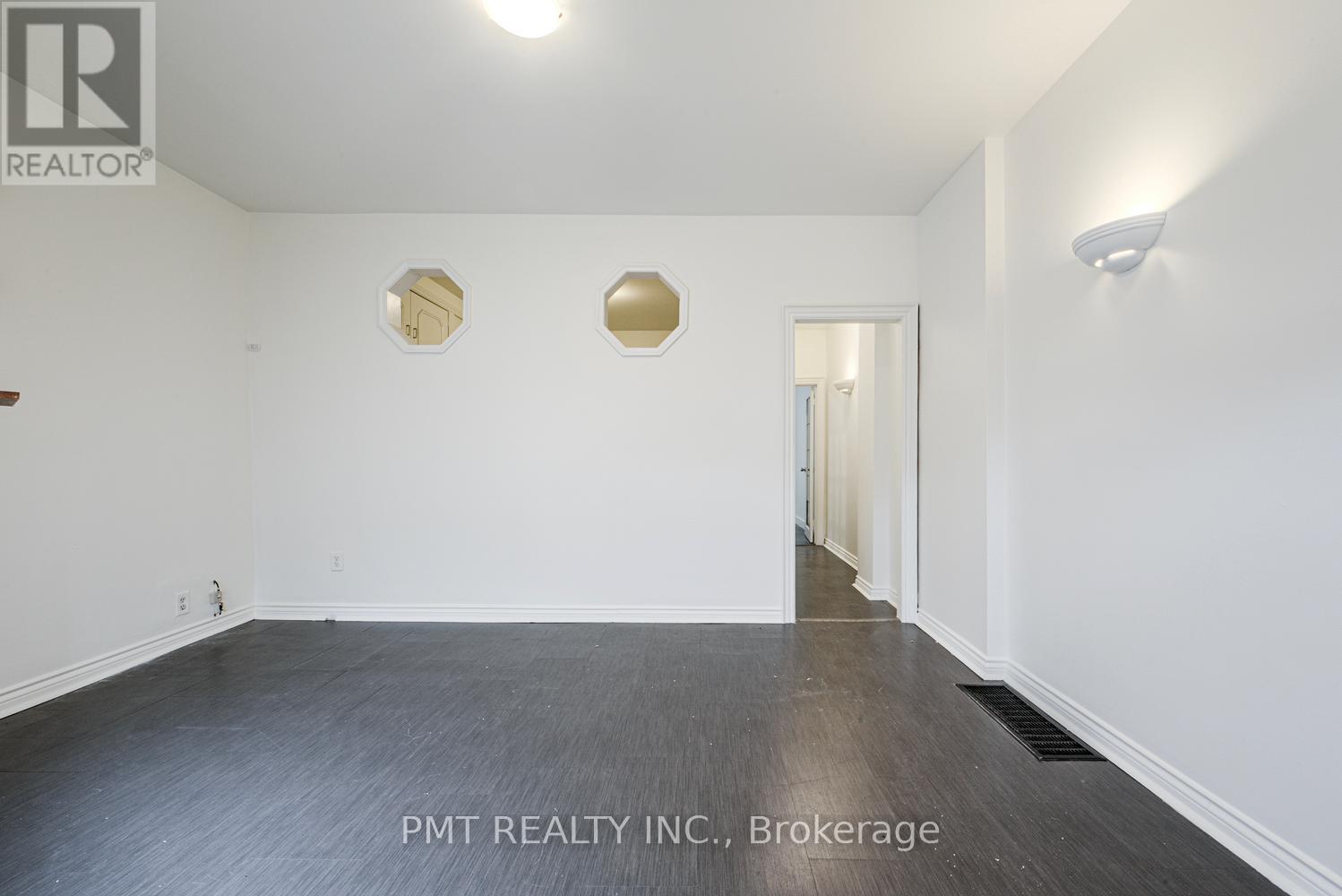 Main - 2045 Davenport Road, Toronto, Ontario  M6N 1C5 - Photo 5 - W13481366