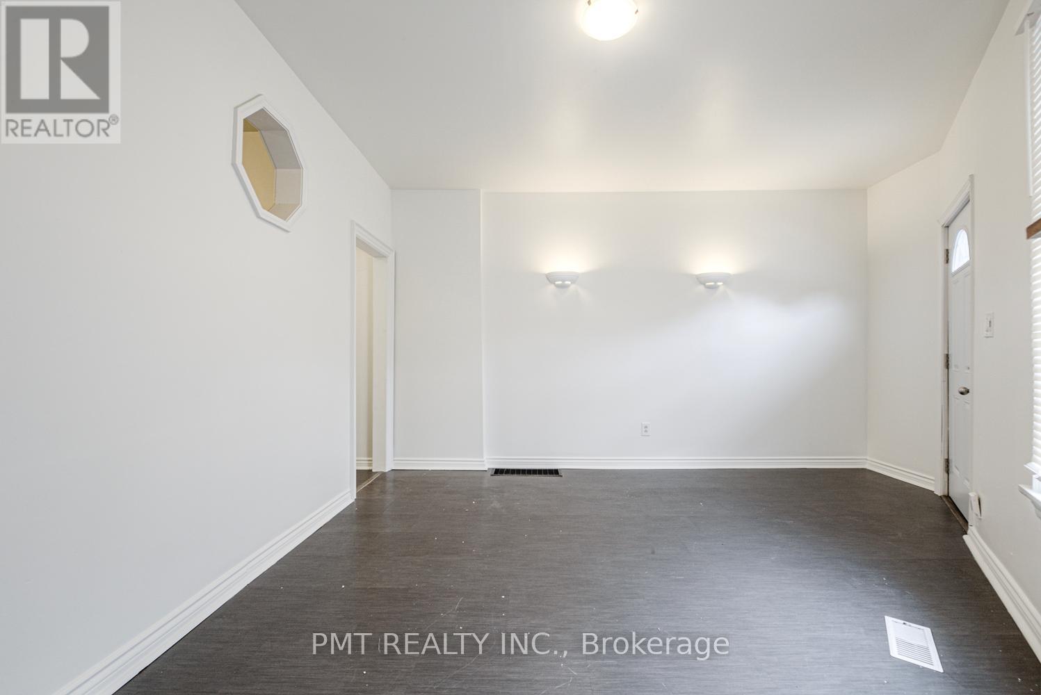 Main - 2045 Davenport Road, Toronto, Ontario  M6N 1C5 - Photo 7 - W13481366