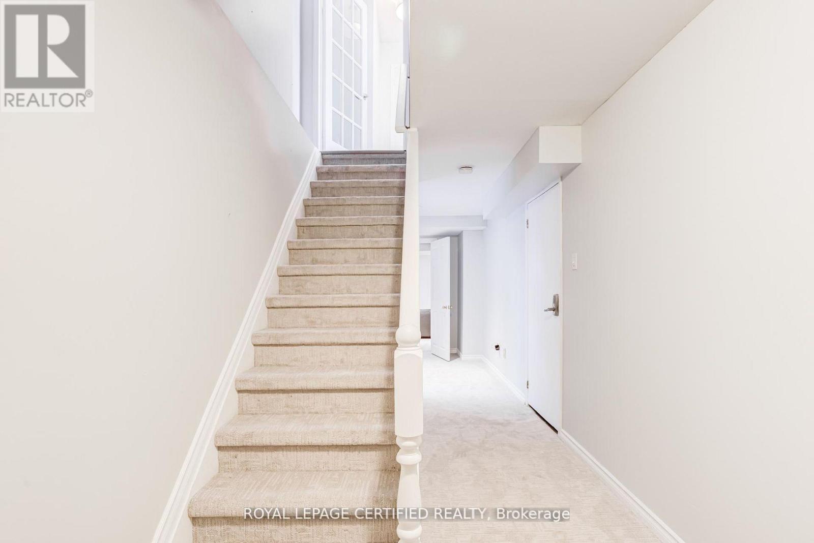 2197 Oakridge Crescent, Burlington, Ontario  L7M 4C8 - Photo 31 - W13481402