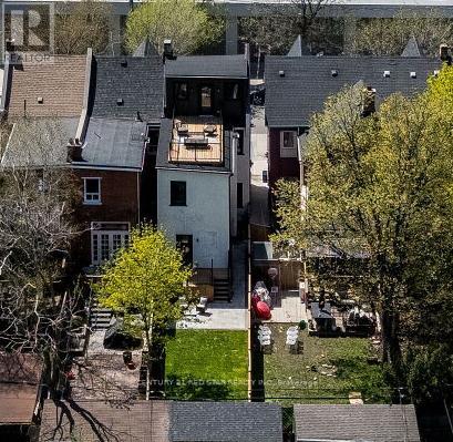 369 Pacific Avenue, Toronto, Ontario  M6P 2R2 - Photo 34 - W13481408