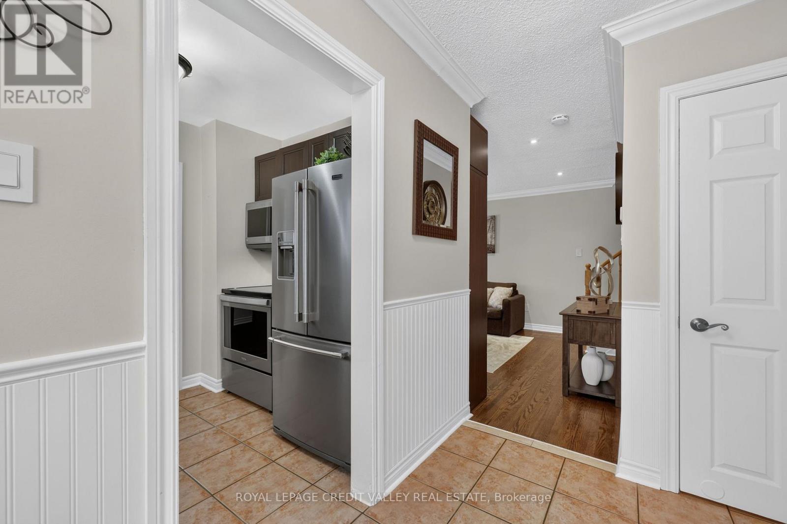 184 - 184 Town House Crescent, Brampton, Ontario  L6W 3C6 - Photo 7 - W13481422