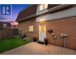 184 - 184 TOWN HOUSE CRESCENT, Brampton, Ontario