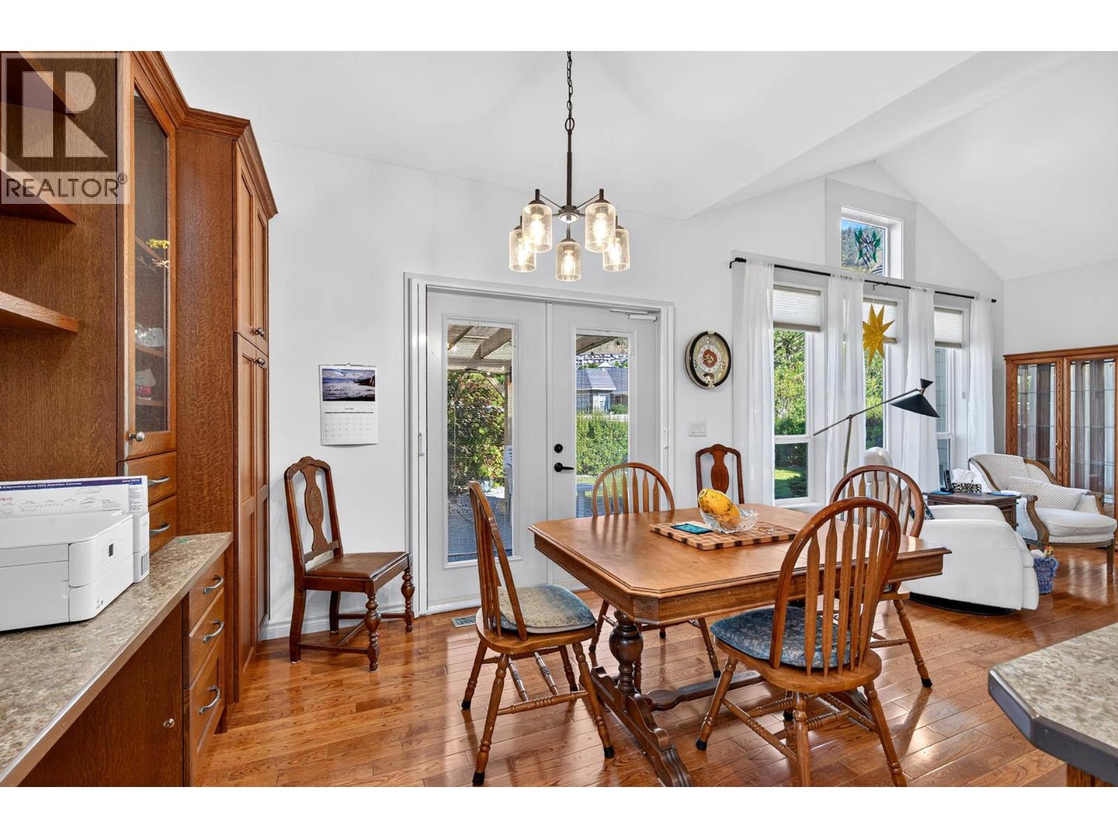 Listing image 13