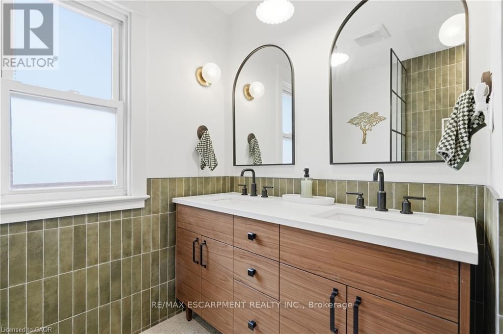 37 Connaught Avenue S, Hamilton, Ontario  L8M 3C3 - Photo 23 - X13481424