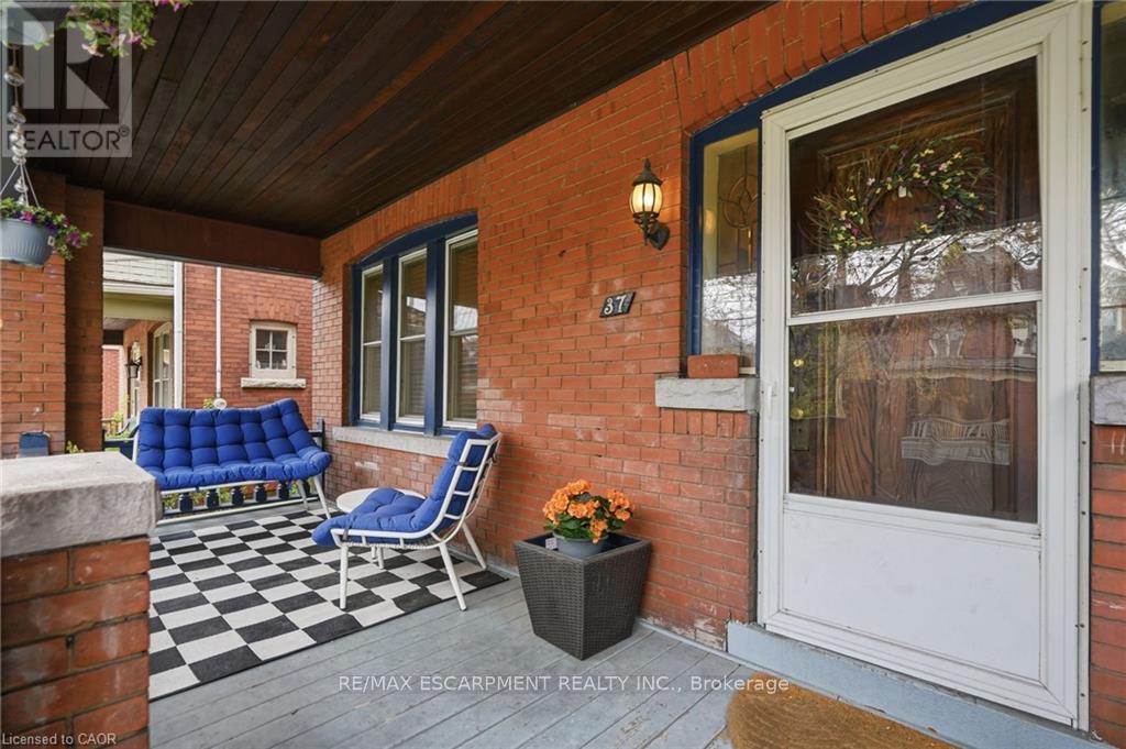 37 Connaught Avenue S, Hamilton, Ontario  L8M 3C3 - Photo 4 - X13481424