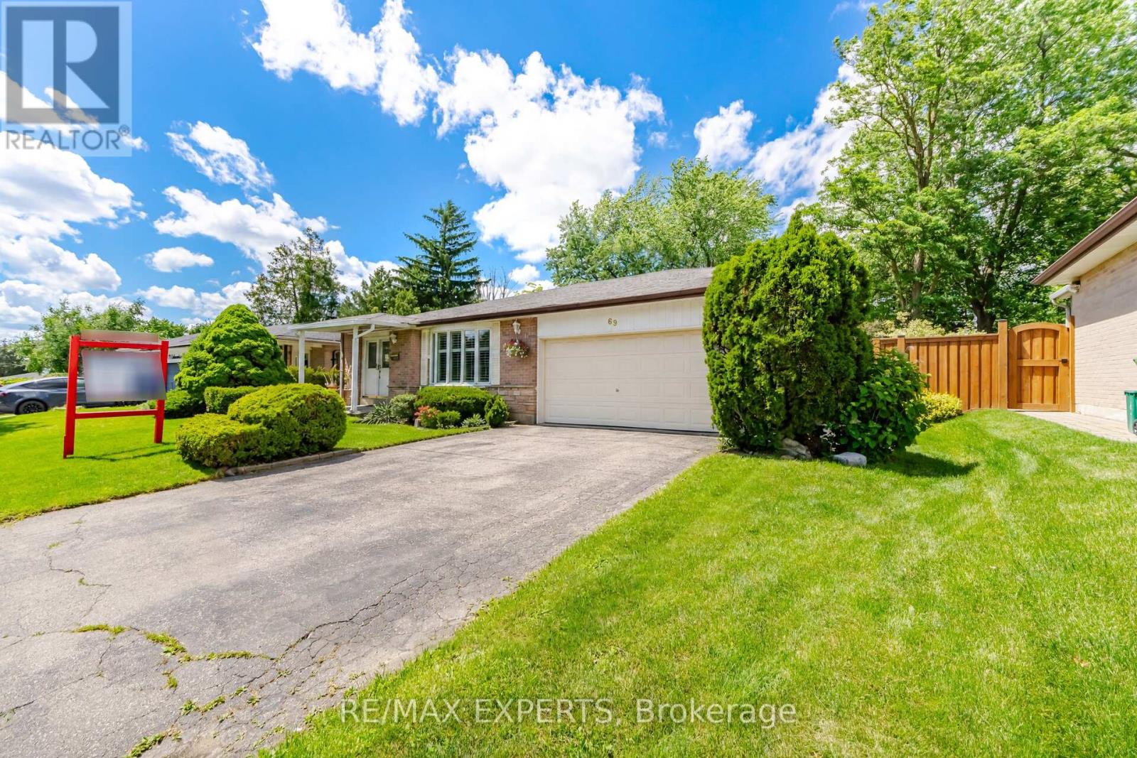 69 Oakmeadow Boulevard, Toronto, Ontario M1E 4G6 - Photo 3 - E13471302