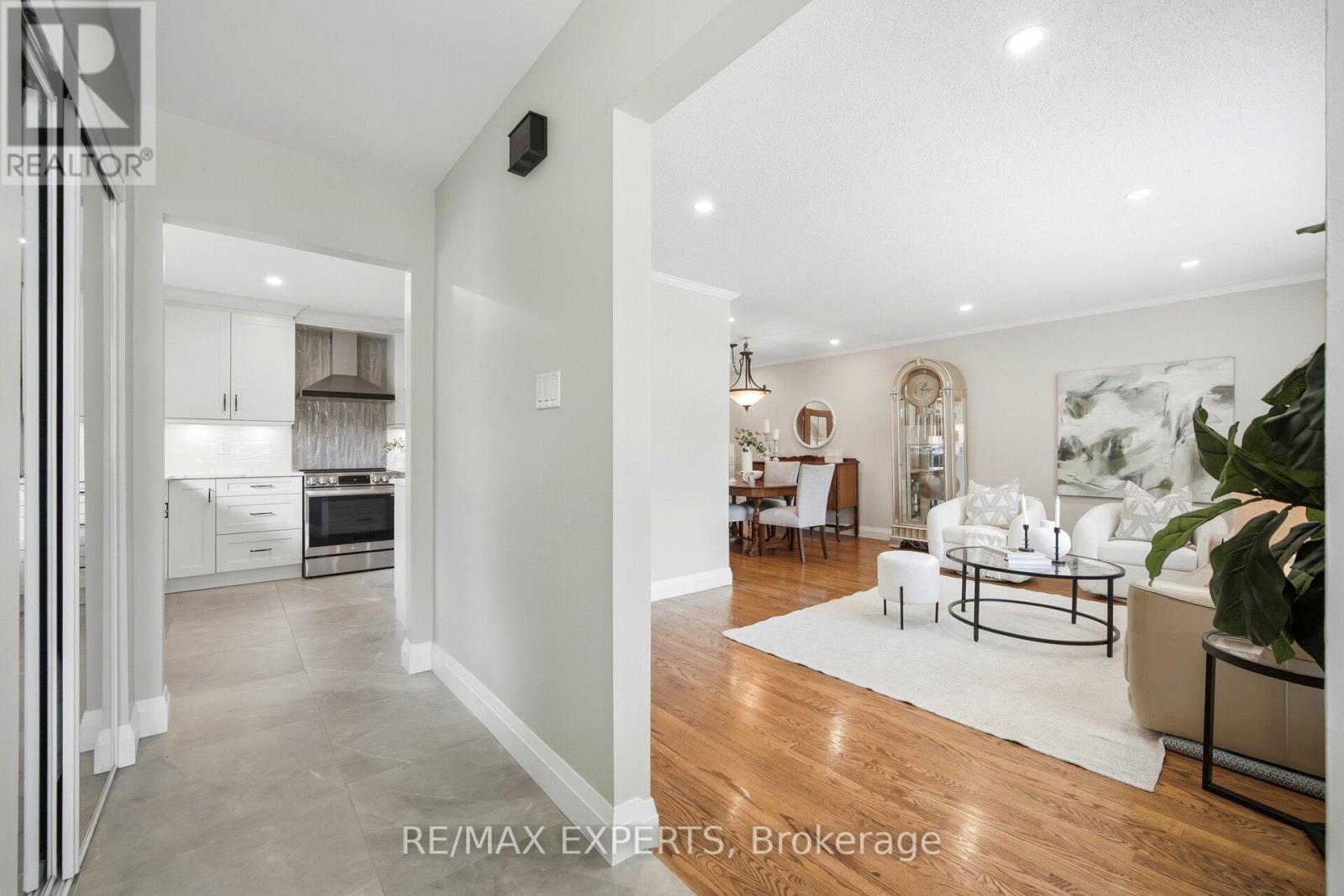 69 Oakmeadow Boulevard, Toronto, Ontario M1E 4G6 - Photo 11 - E13471302