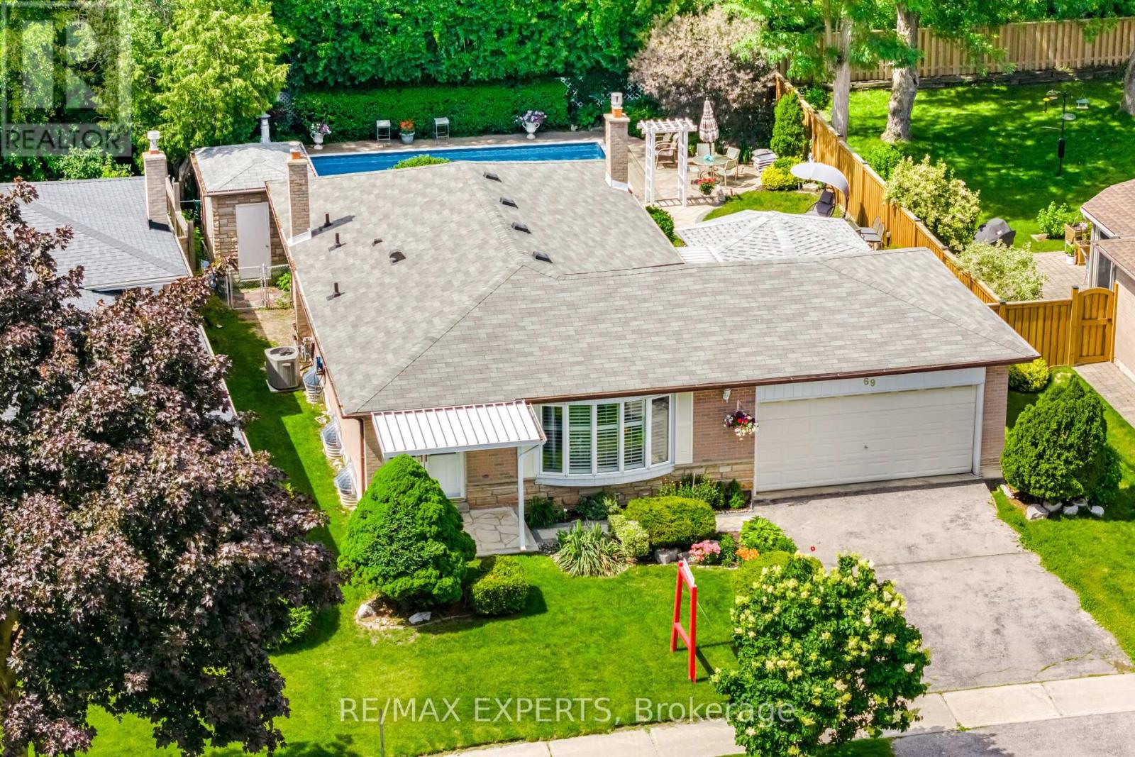 69 Oakmeadow Boulevard, Toronto, Ontario M1E 4G6 - Photo 4 - E13471302