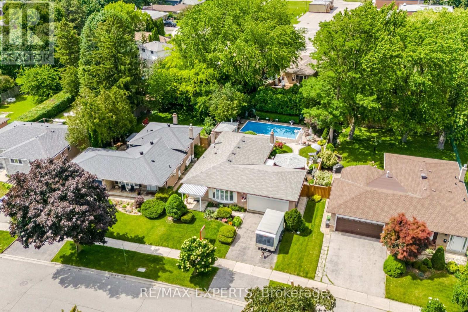 69 Oakmeadow Boulevard, Toronto, Ontario M1E 4G6 - Photo 5 - E13471302