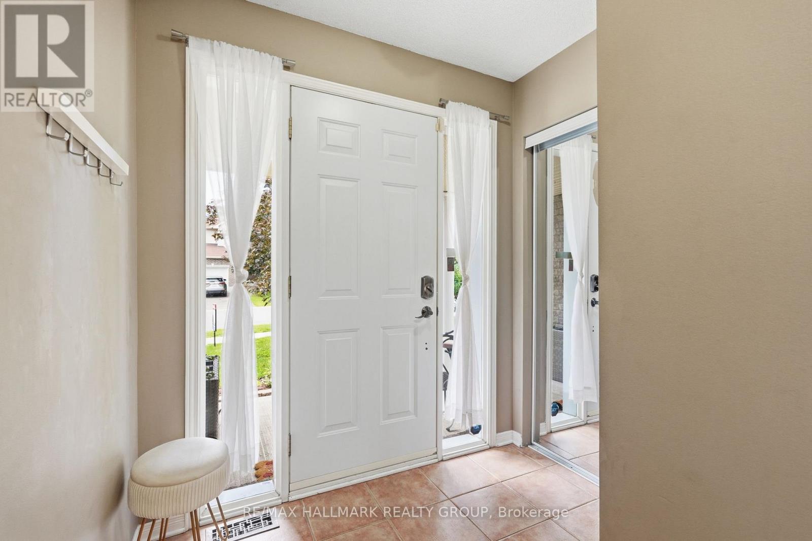 2122 Patricia Street, Clarence-Rockland, Ontario  K4K 1V7 - Photo 4 - X13481470