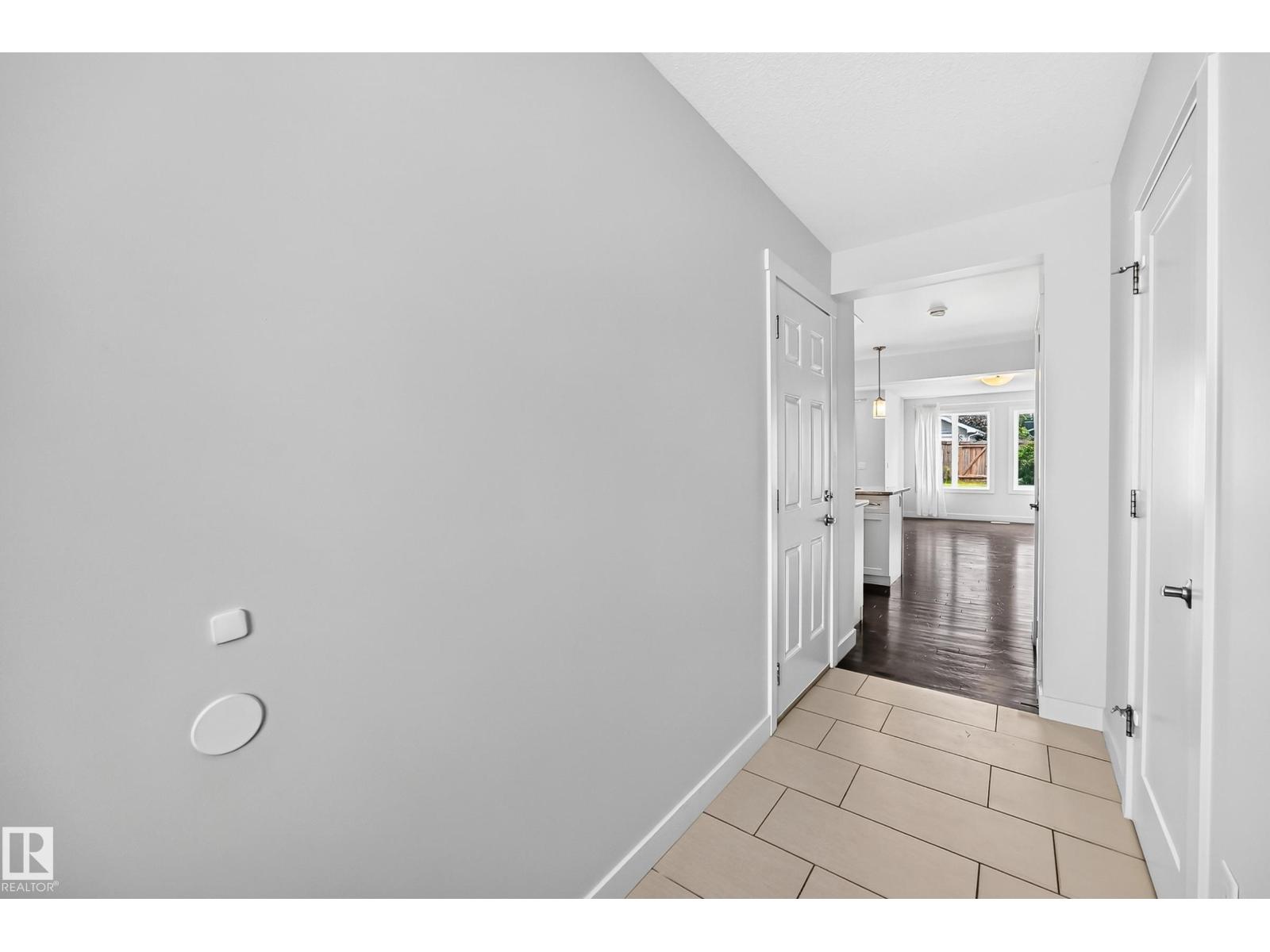 2433 Glenridding Bv SW, Edmonton, Alberta  T6W 2W7 - Photo 4 - E4495247