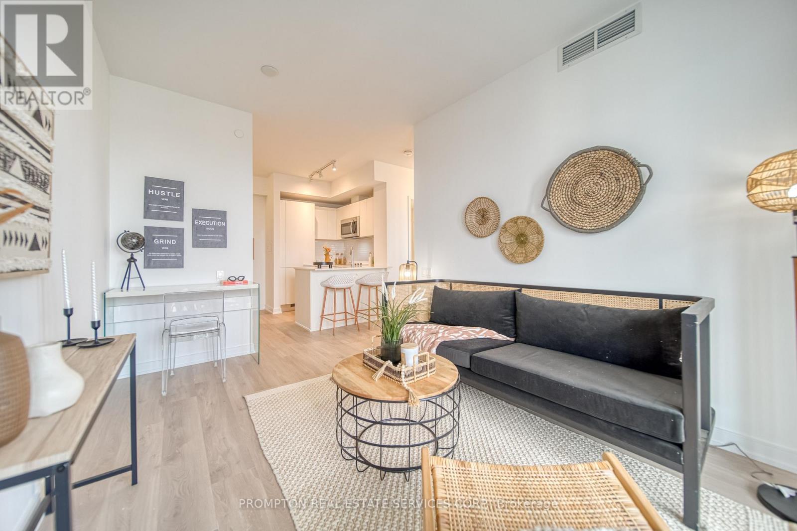 806 - 3 GLOUCESTER STREET, Toronto, Ontario