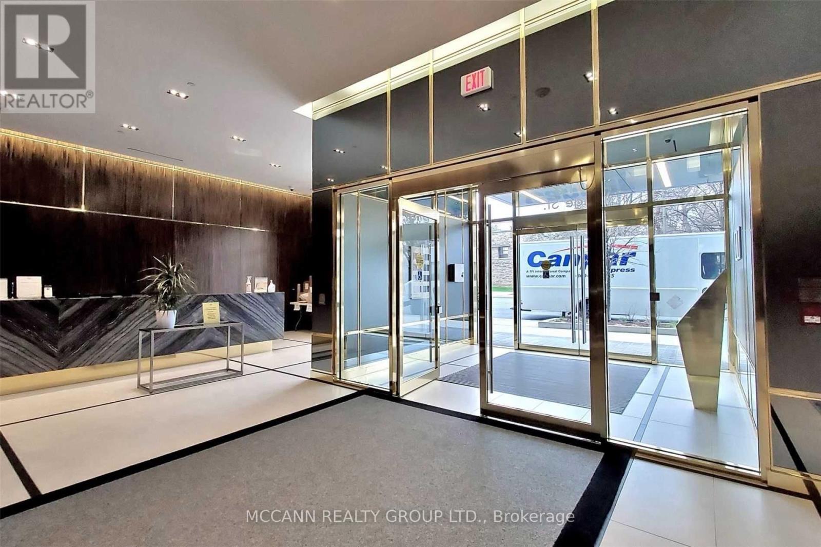 Uph8 - 3018 Yonge Street, Toronto (Lawrence Park South), Ontario  M4N 0A5 - Photo 3 - C13481452