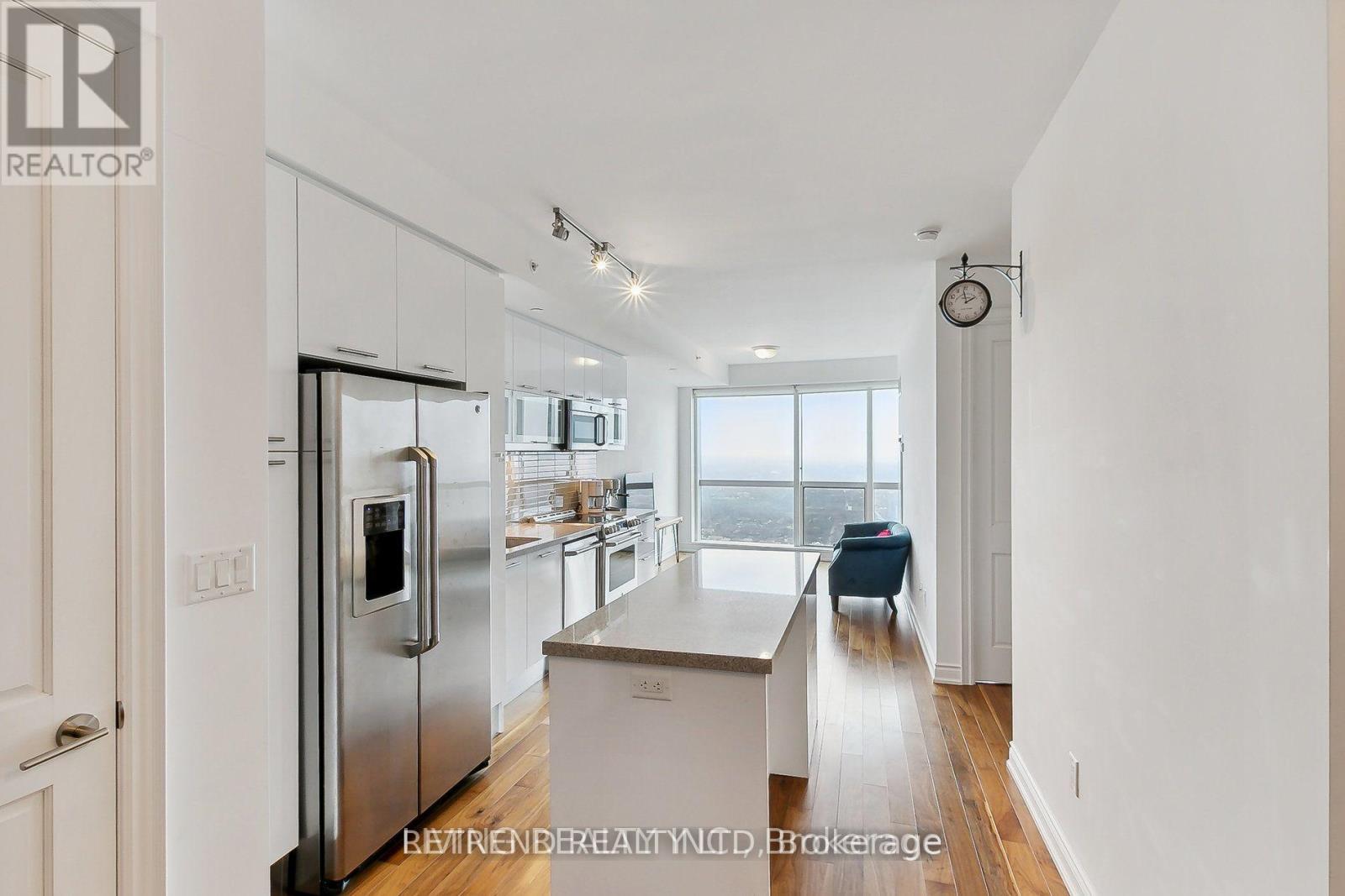 6505 - 388 Yonge Street, Toronto, Ontario  M5B 0A4 - Photo 2 - C13481474