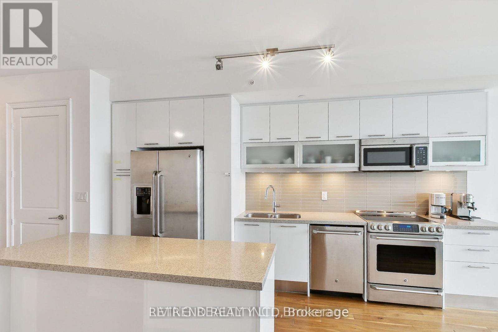 6505 - 388 Yonge Street, Toronto, Ontario  M5B 0A4 - Photo 7 - C13481474