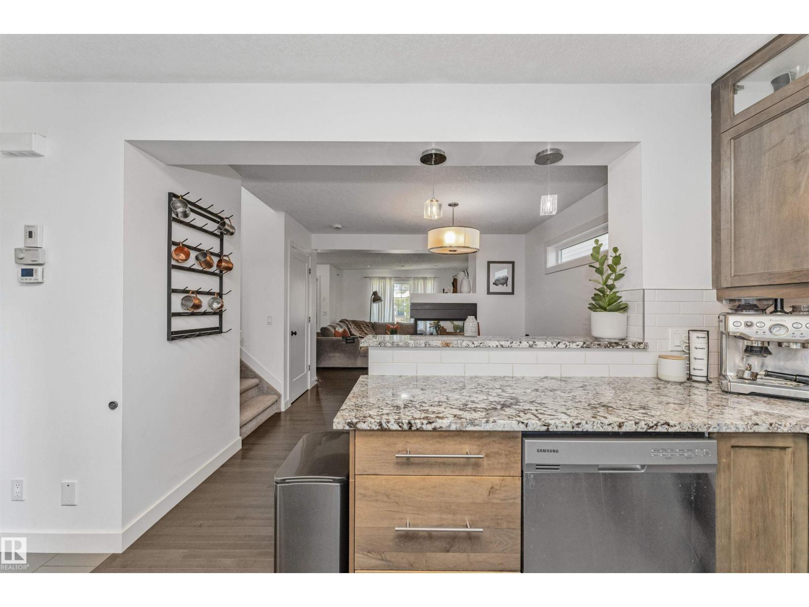 6904 Cardinal Wd SW, Edmonton, Alberta  T6W 2Y4 - Photo 19 - E4495265