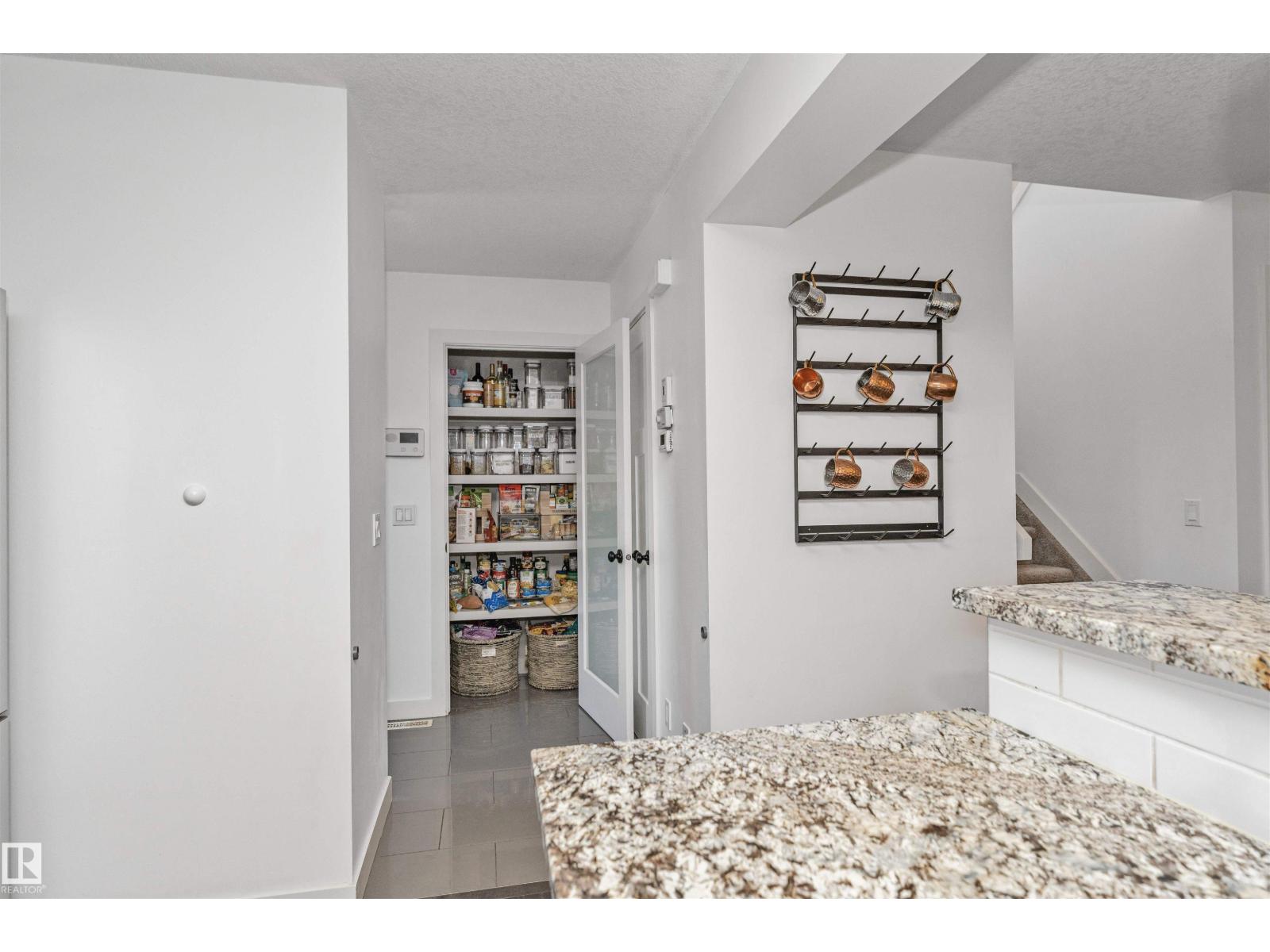 6904 Cardinal Wd SW, Edmonton, Alberta  T6W 2Y4 - Photo 20 - E4495265