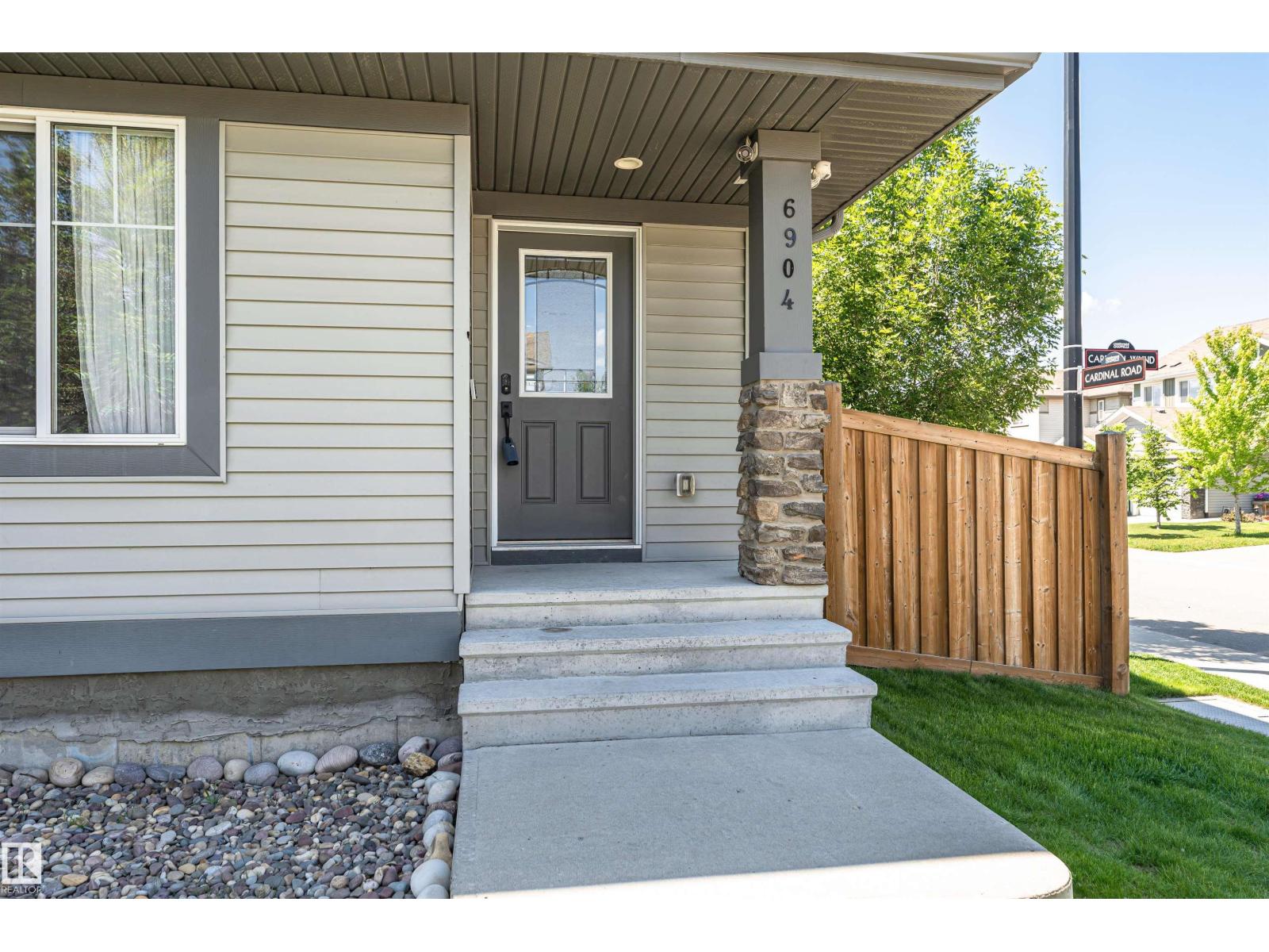 6904 Cardinal Wd SW, Edmonton, Alberta  T6W 2Y4 - Photo 3 - E4495265