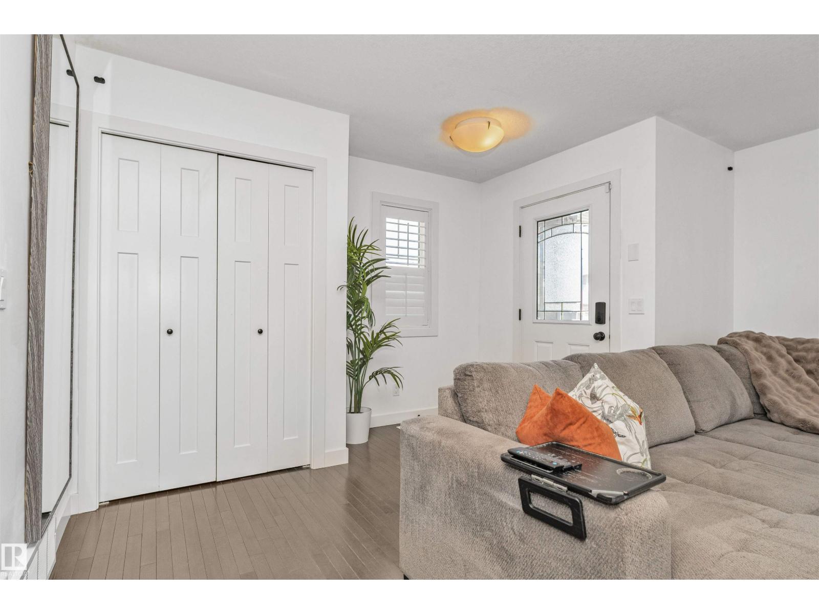 6904 Cardinal Wd SW, Edmonton, Alberta  T6W 2Y4 - Photo 5 - E4495265