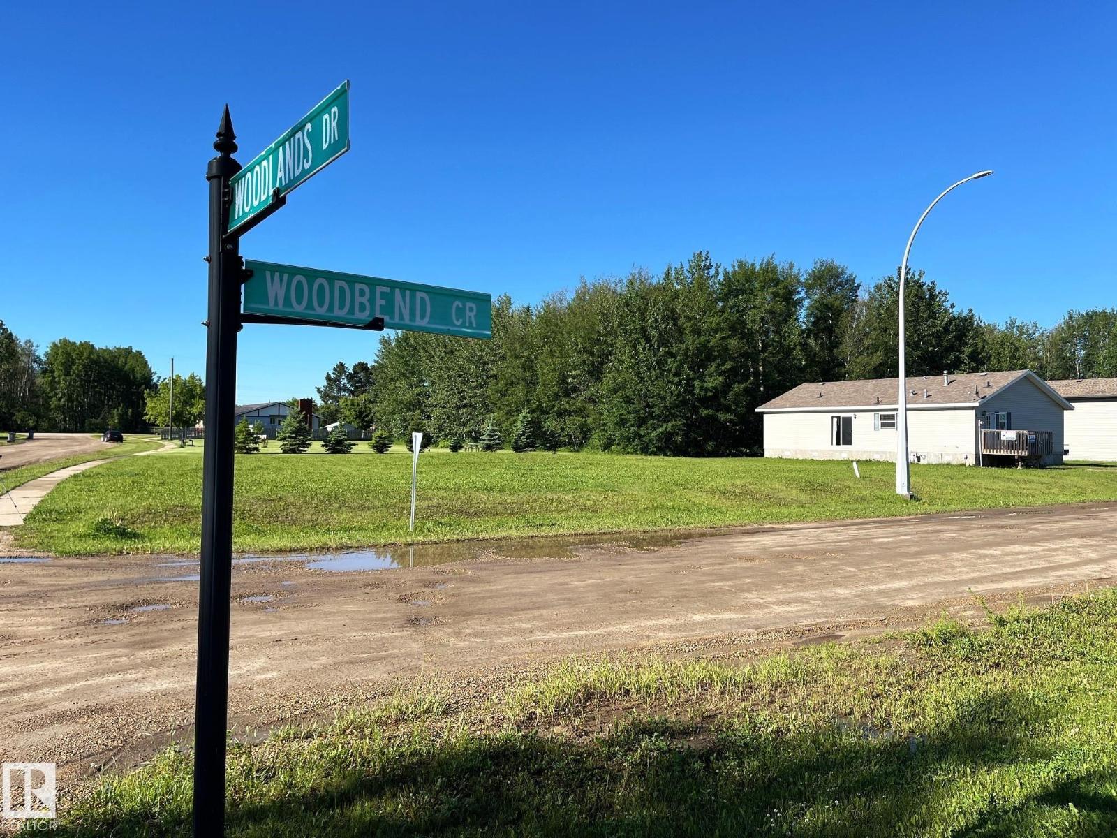 100 Woodlands DR, Warburg, Alberta