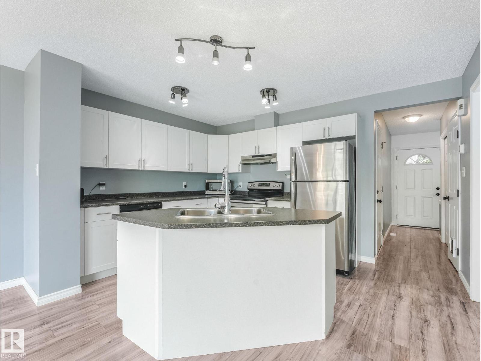 6828 159a Av NW, Edmonton, Alberta  T5Z 3N9 - Photo 8 - E4494784
