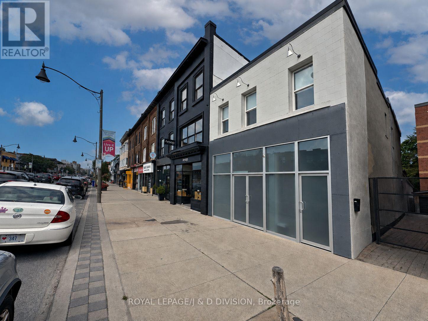 RETAIL - 2577 YONGE STREET, Toronto, Ontario
