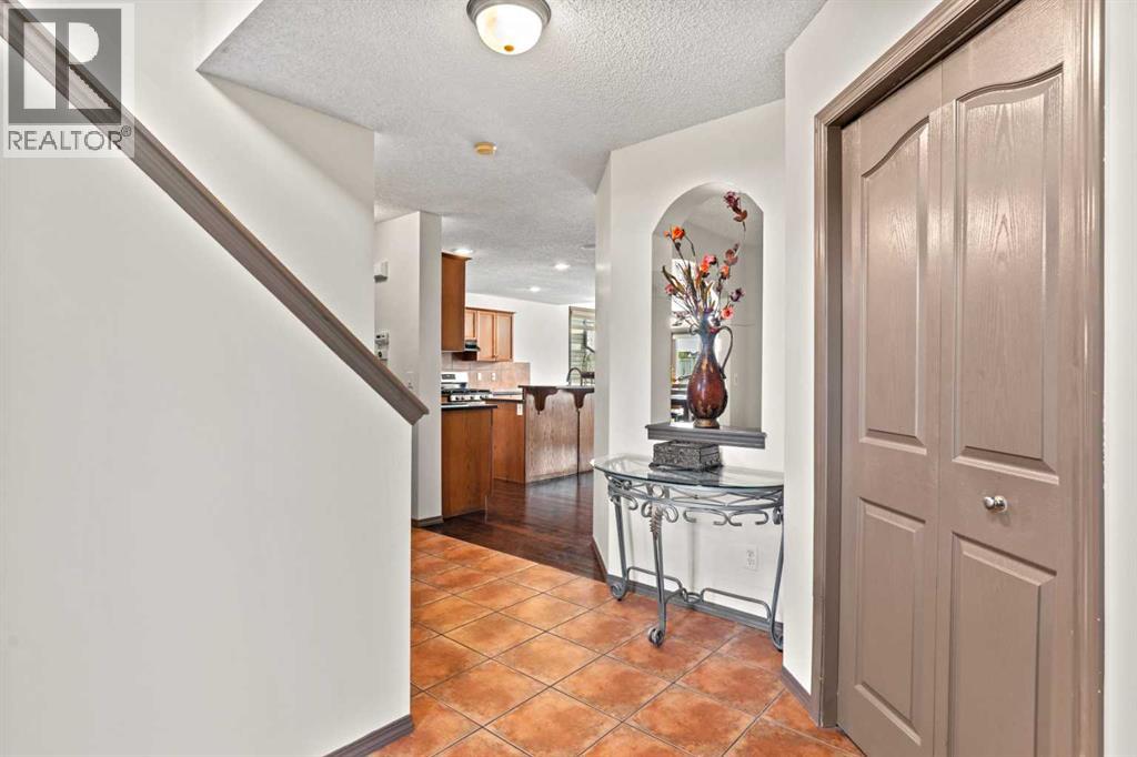 90 New Brighton Manor SE, Calgary, Alberta  T2Z 4J5 - Photo 3 - A2311816