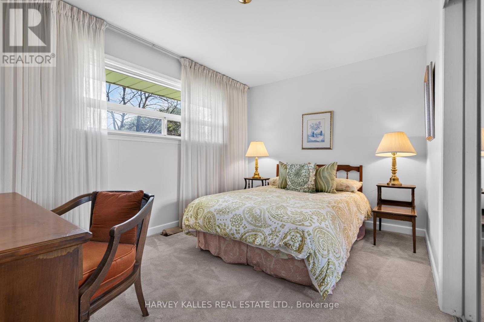 69 Poynter Drive, Toronto, Ontario  M9R 1L3 - Photo 15 - W13481550