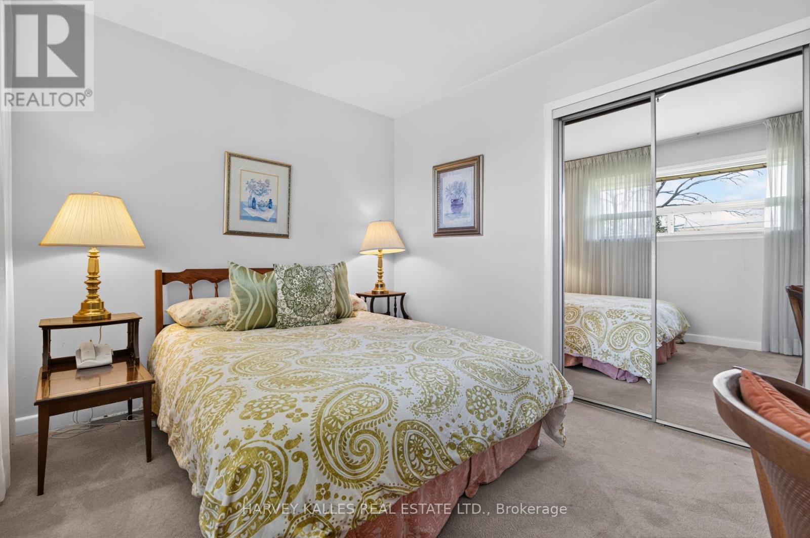 69 Poynter Drive, Toronto, Ontario  M9R 1L3 - Photo 16 - W13481550