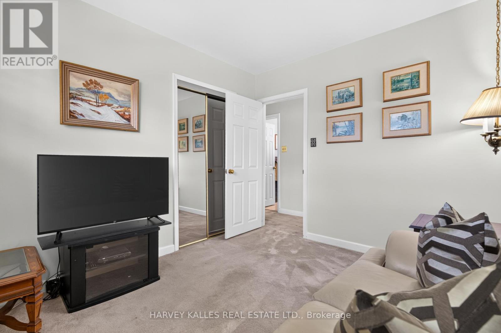 69 Poynter Drive, Toronto, Ontario  M9R 1L3 - Photo 18 - W13481550