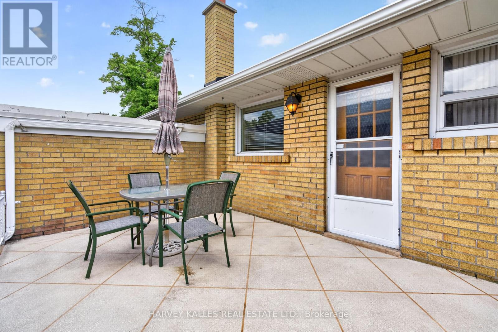 69 Poynter Drive, Toronto, Ontario  M9R 1L3 - Photo 28 - W13481550
