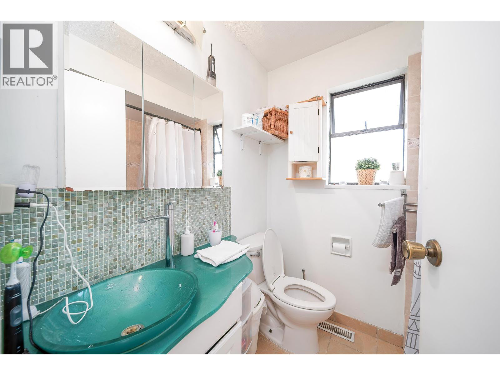 2275 Pandora Street, Vancouver, British Columbia  V5L 1N6 - Photo 16 - R3139088