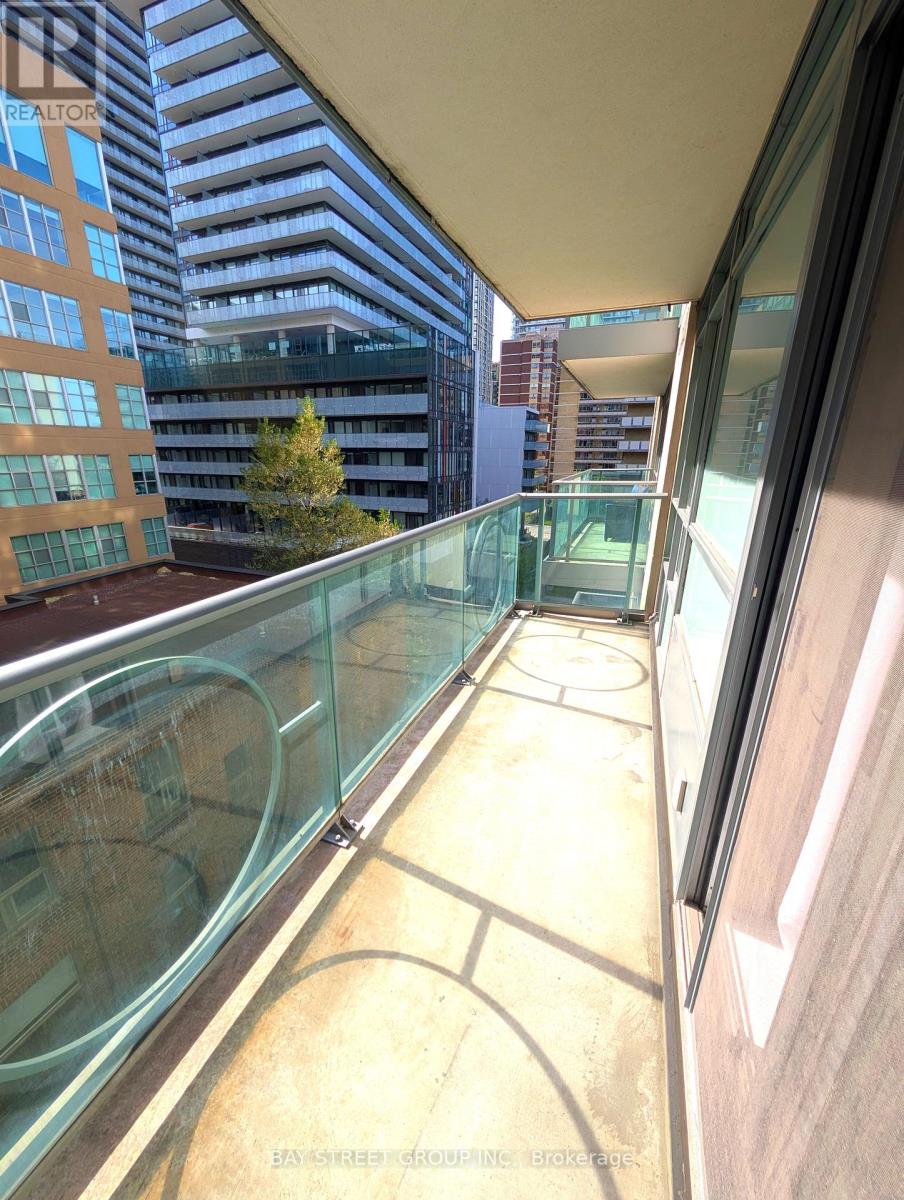 505 - 212 Eglinton Avenue E, Toronto, Ontario  M4P 0A3 - Photo 3 - C13209952