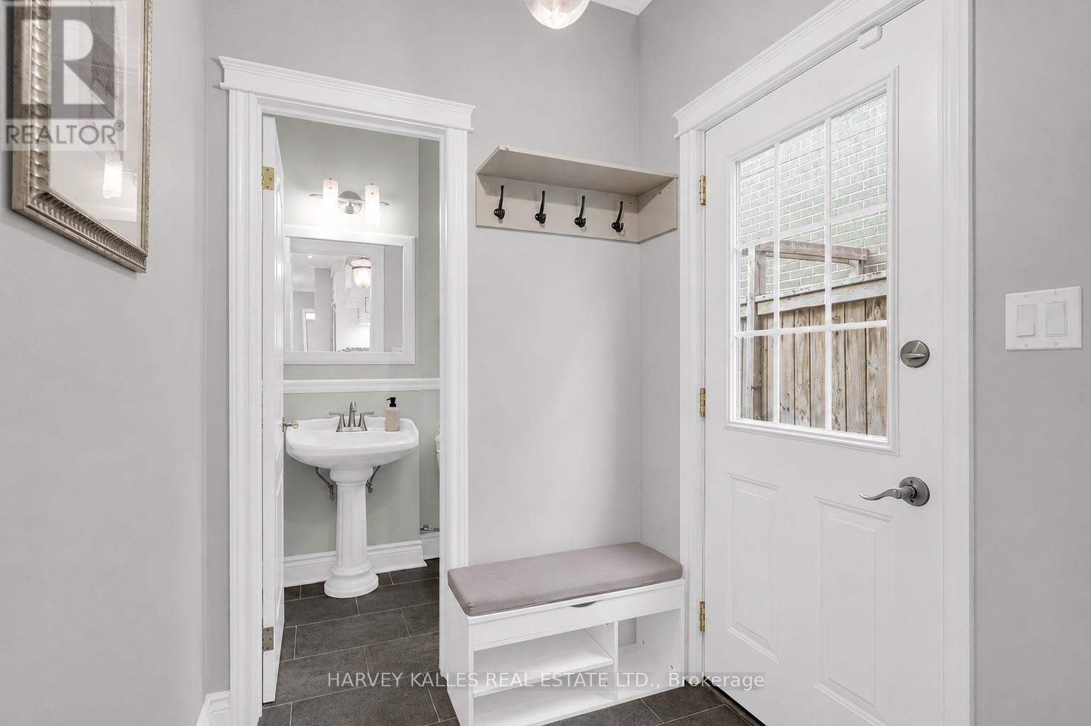 86 Woburn Avenue, Toronto, Ontario  M5M 1K6 - Photo 13 - C13481554
