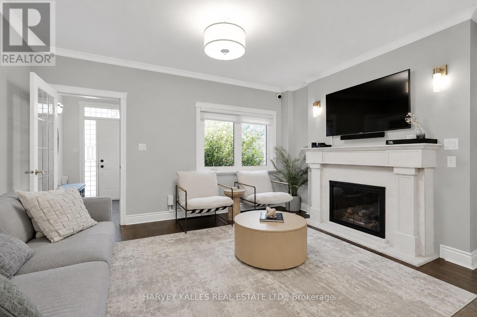 86 Woburn Avenue, Toronto, Ontario  M5M 1K6 - Photo 4 - C13481554