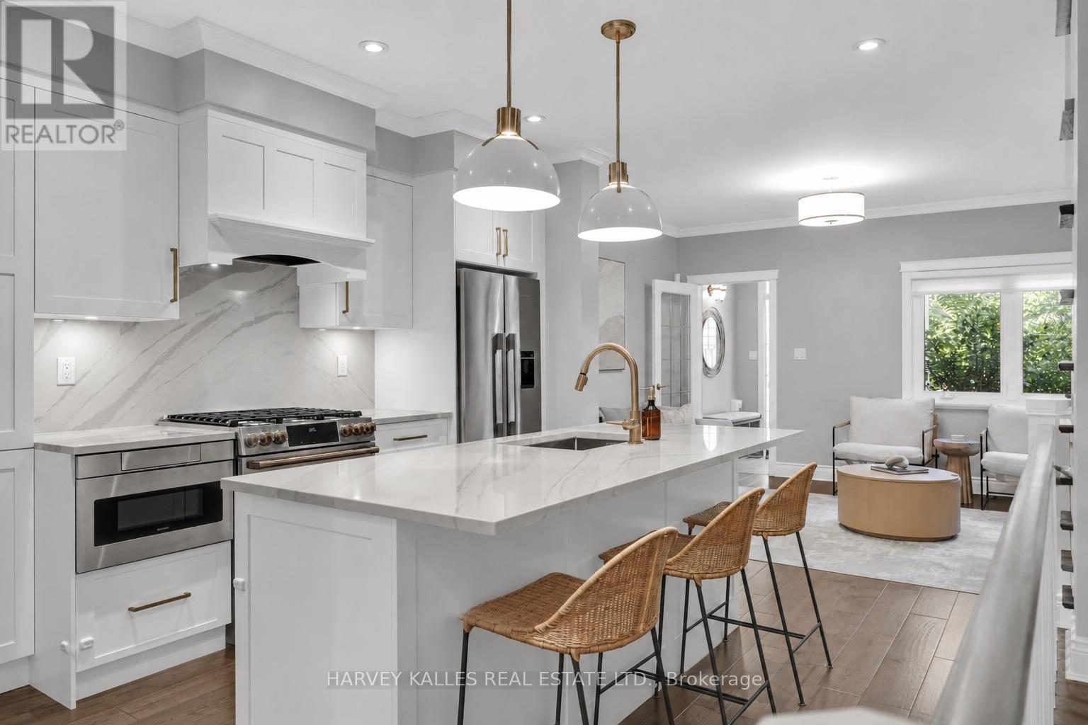 86 Woburn Avenue, Toronto, Ontario  M5M 1K6 - Photo 7 - C13481554