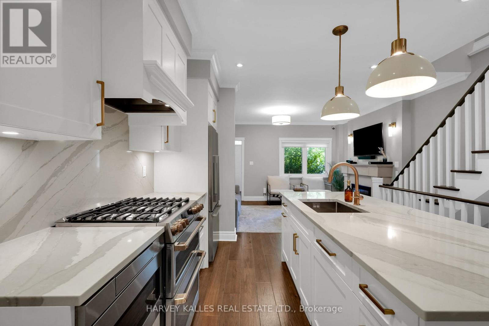 86 Woburn Avenue, Toronto, Ontario  M5M 1K6 - Photo 6 - C13481554