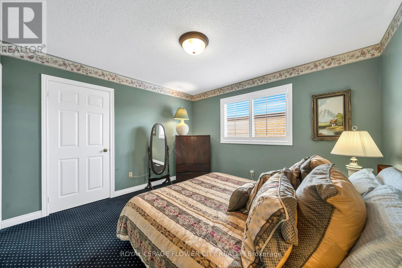 1340 Whitewater Lane, Mississauga, Ontario  L5V 1L8 - Photo 38 - W13480752