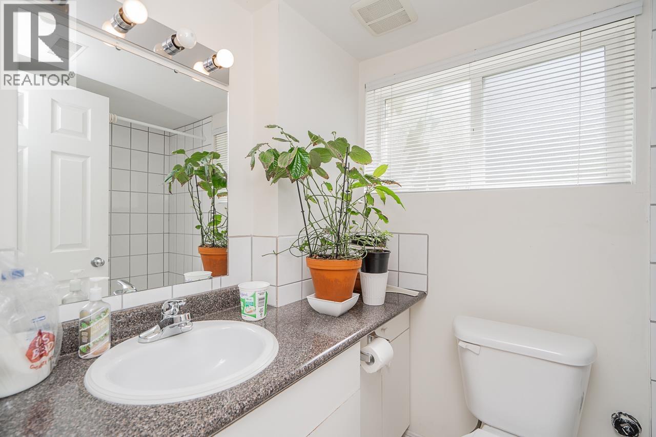 916 Thirteenth Street, New Westminster, British Columbia  V3M 4N1 - Photo 25 - R3138776