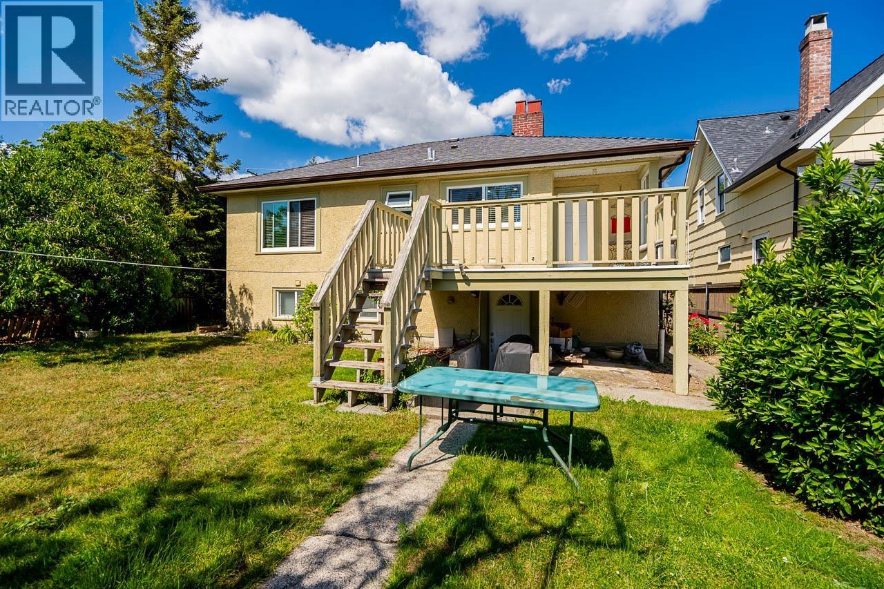 916 Thirteenth Street, New Westminster, British Columbia  V3M 4N1 - Photo 35 - R3138776