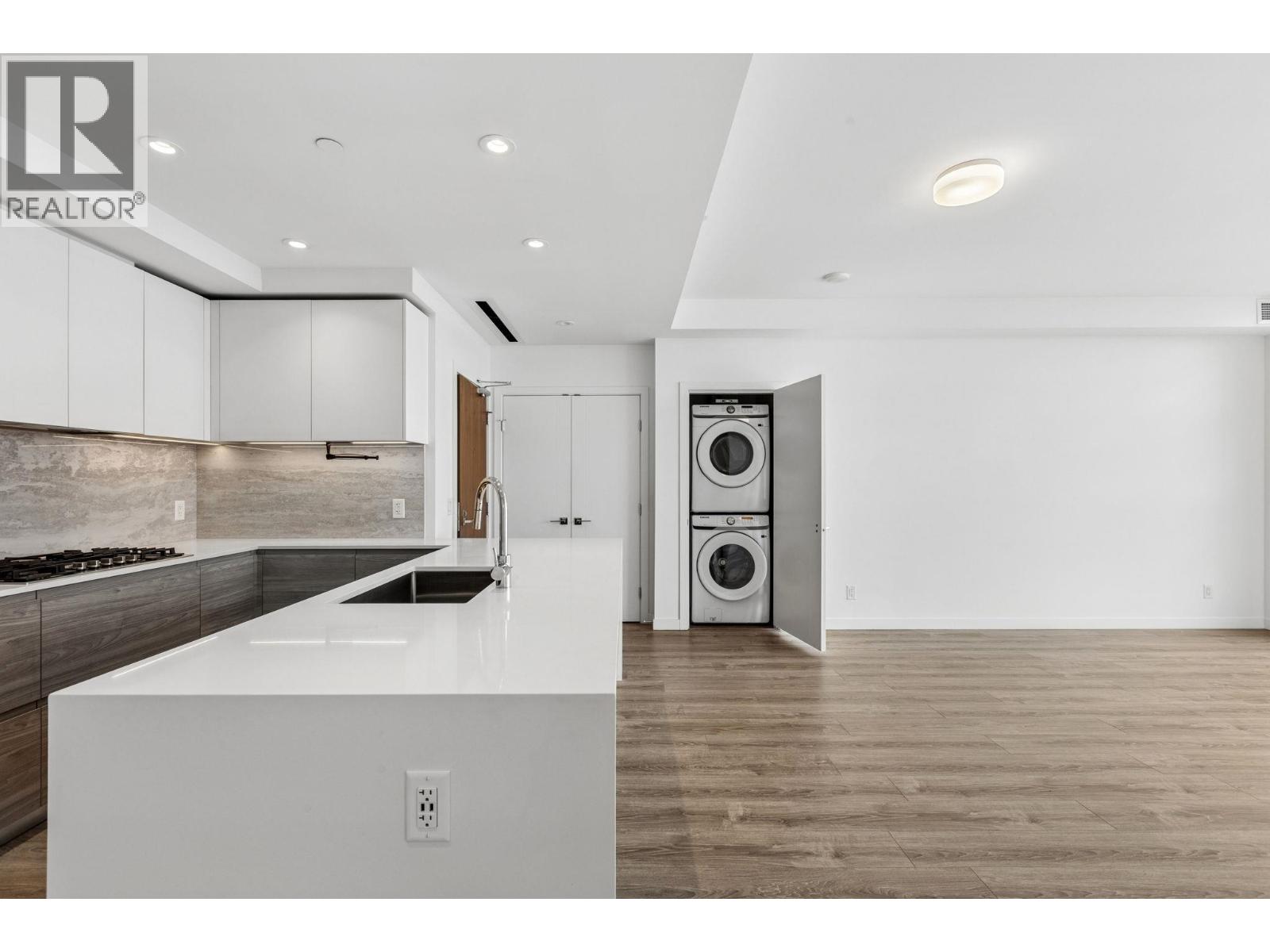 4504 680 Quayside Drive, New Westminster, British Columbia  V3M 0P2 - Photo 12 - R3139189