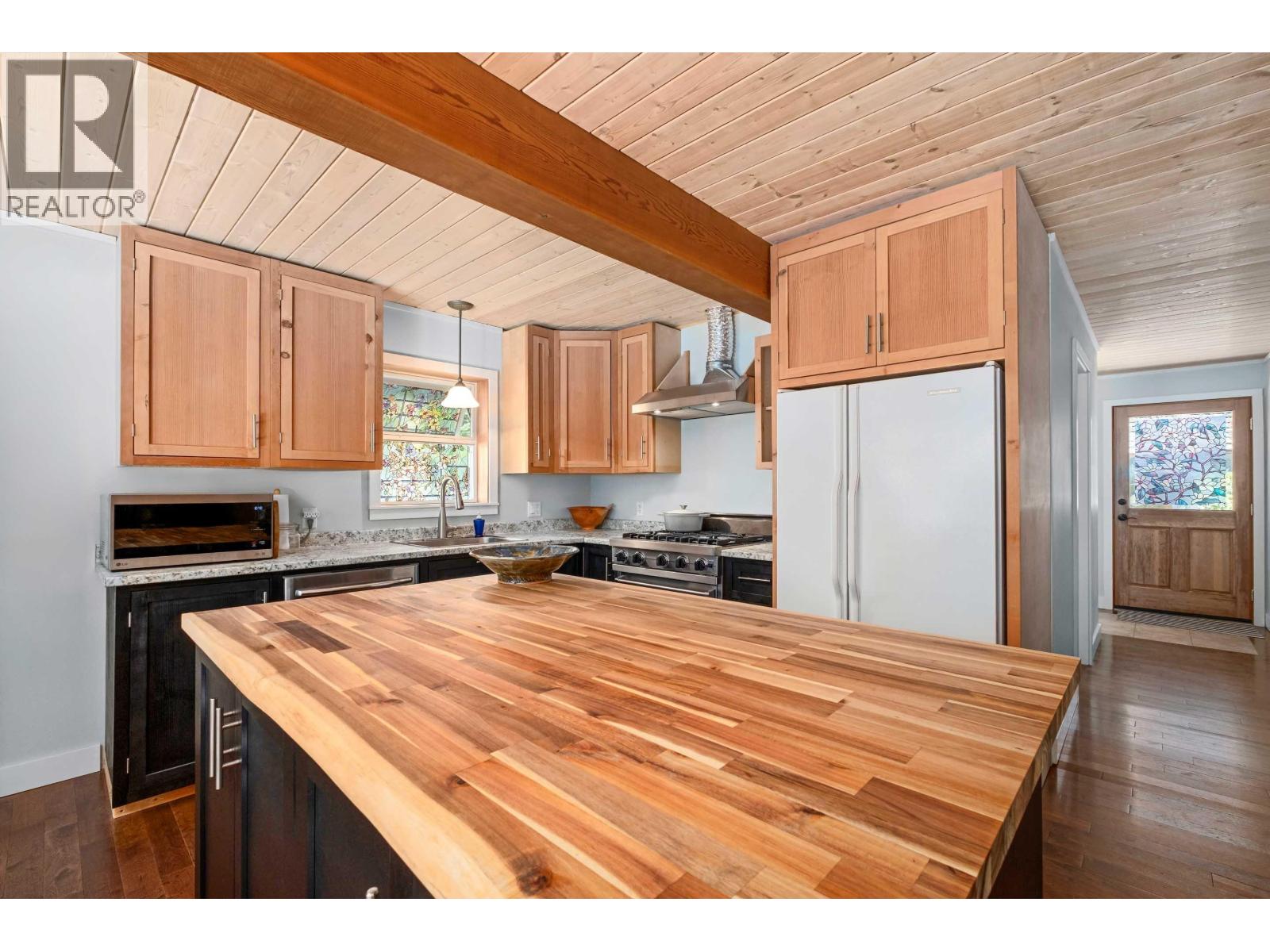 9270 Pinetree Lane, Whistler, British Columbia  V8E 0G5 - Photo 6 - R3139174