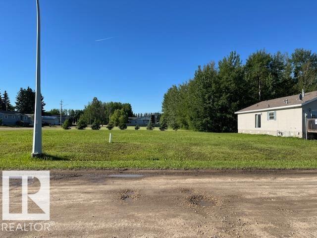 2 Woodbend CR, Warburg, Alberta