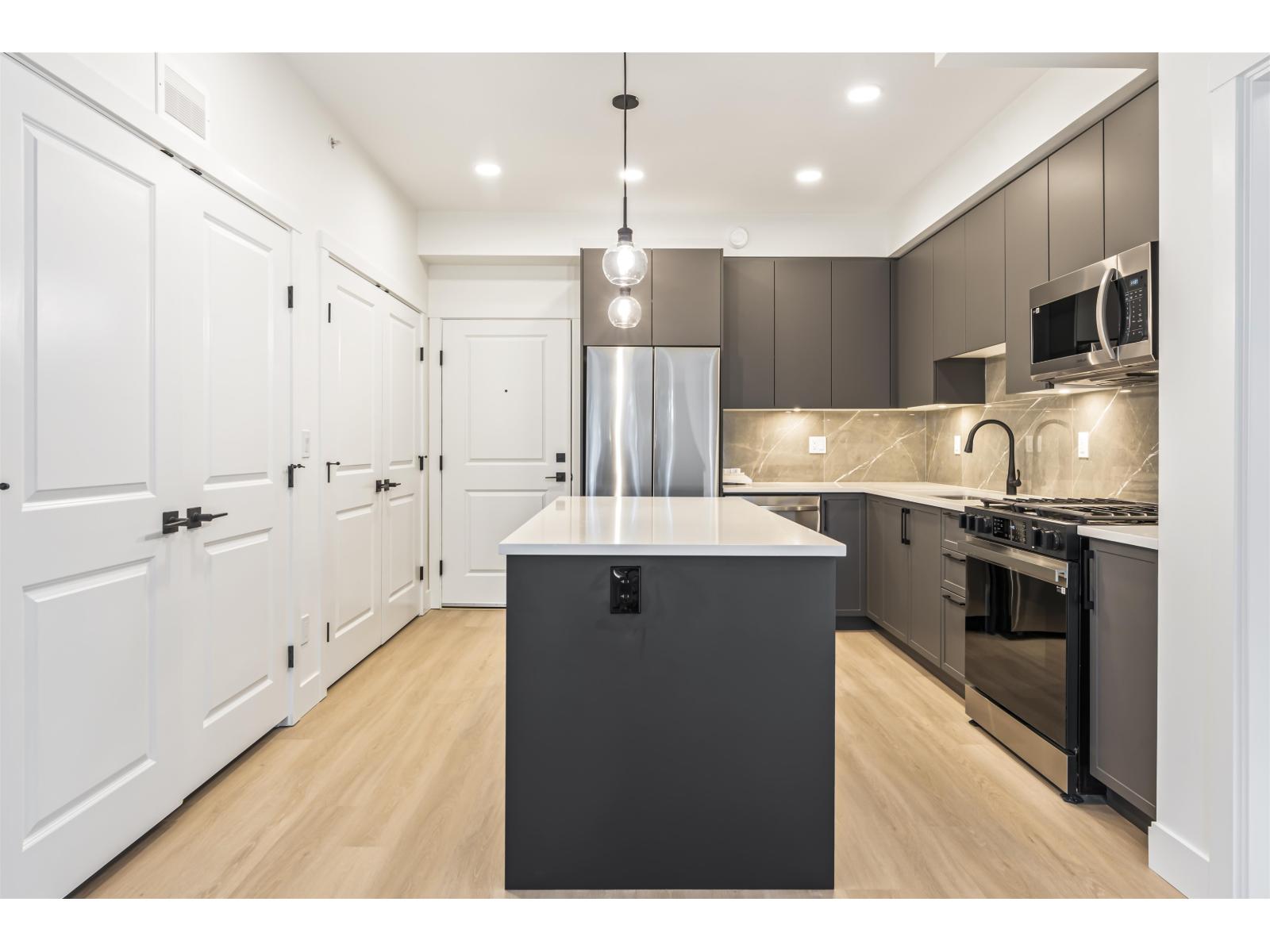 611 3480 146a Street, Surrey, British Columbia  V4P 0H6 - Photo 7 - R3138460