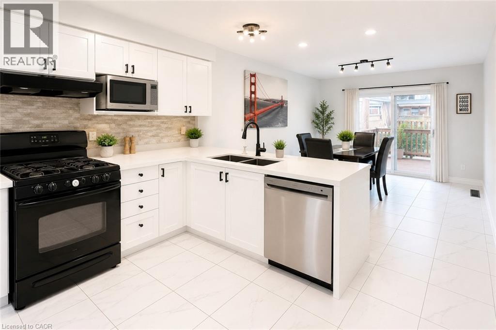 212 Colton Circle, Kitchener, Ontario  N2A 4K2 - Photo 6 - 40842331