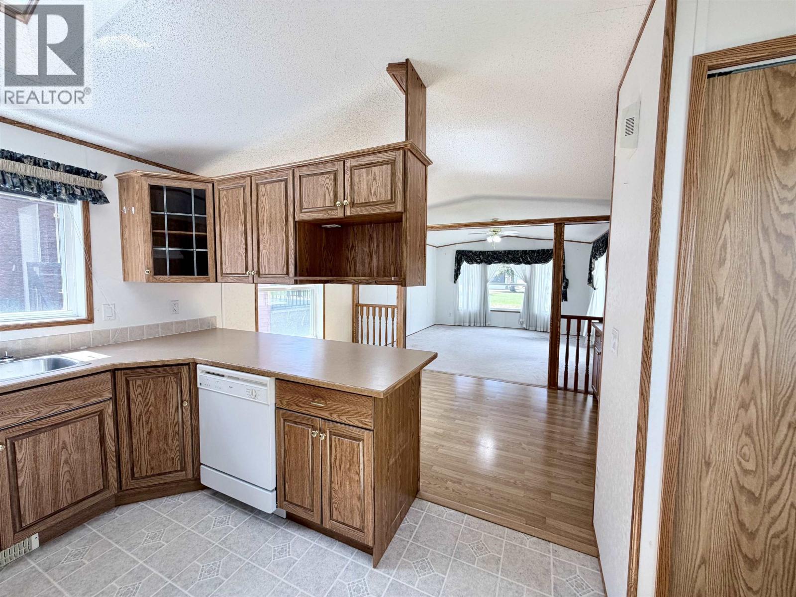 6 176 Northside Road, Vanderhoof, British Columbia  V0J 3A2 - Photo 5 - R3139064