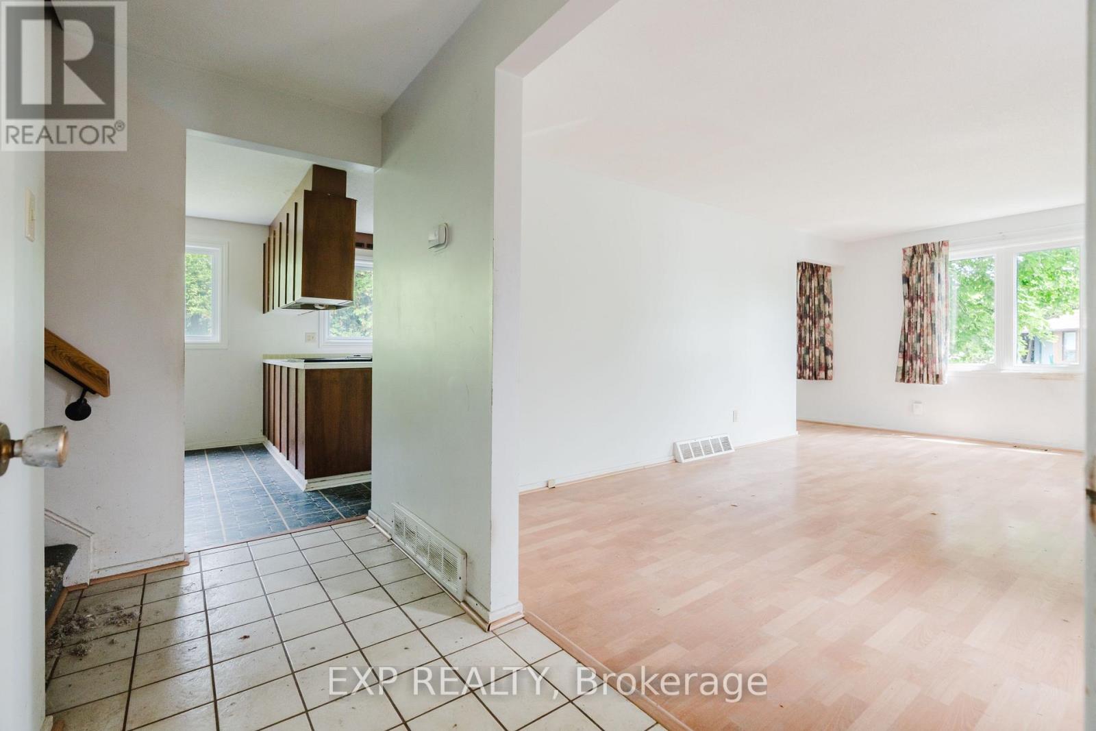 167 Withrow Avenue, Ottawa, Ontario K2G 2J6 - Photo 4 - X13481646