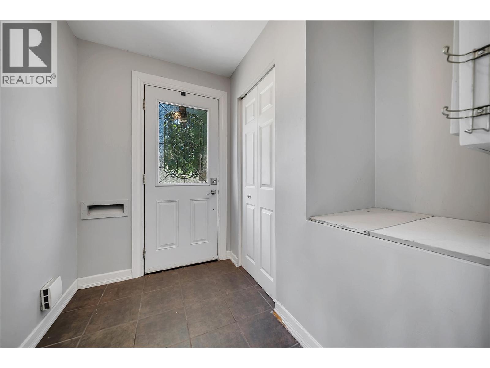797 Bay Avenue, Kelowna, British Columbia  V1Y 7K2 - Photo 4 - 10392355